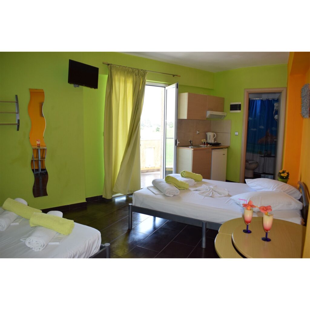 Quadruple Room 1